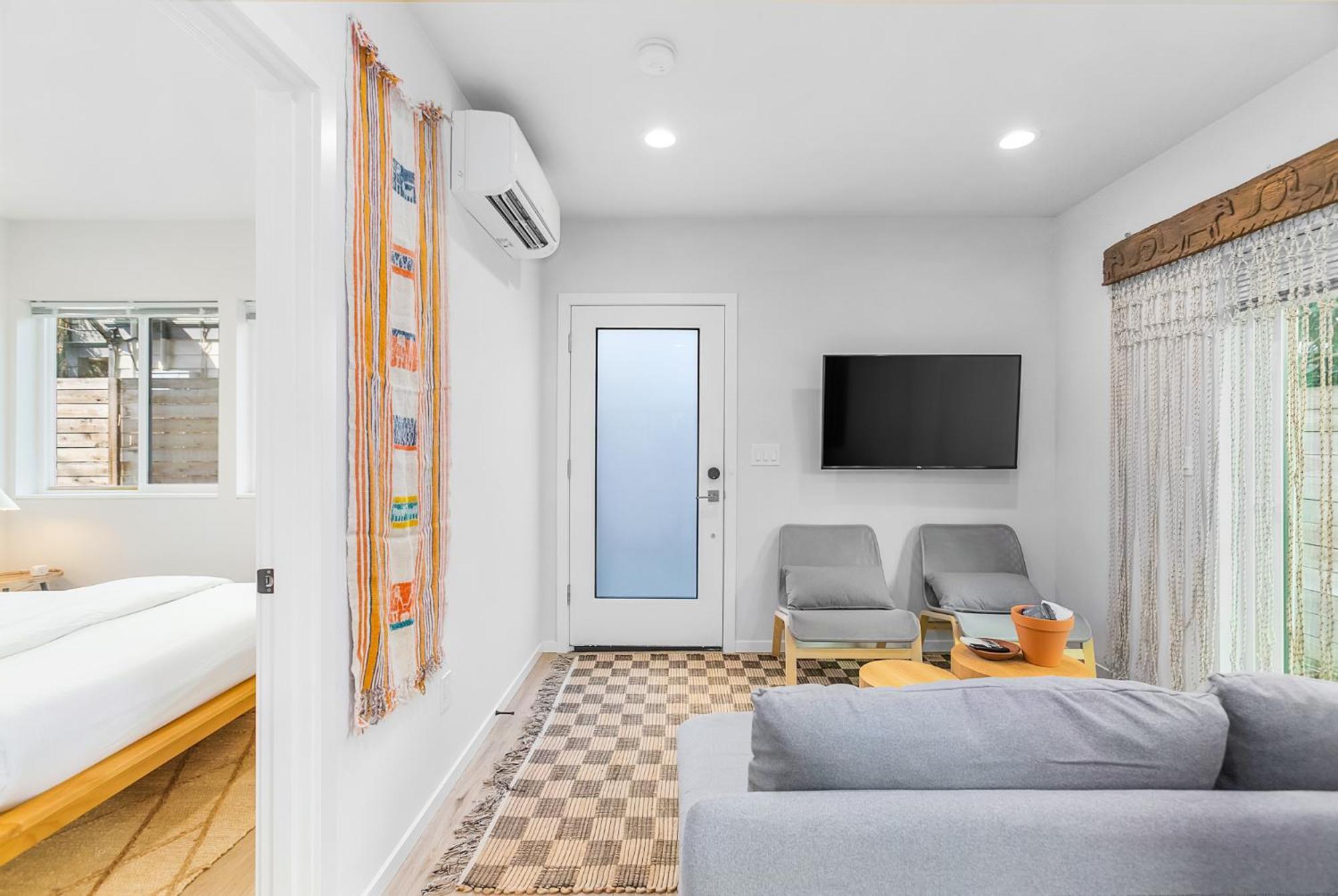 The Sweetest Suite - 91 Walkscore! Сиэтл Экстерьер фото